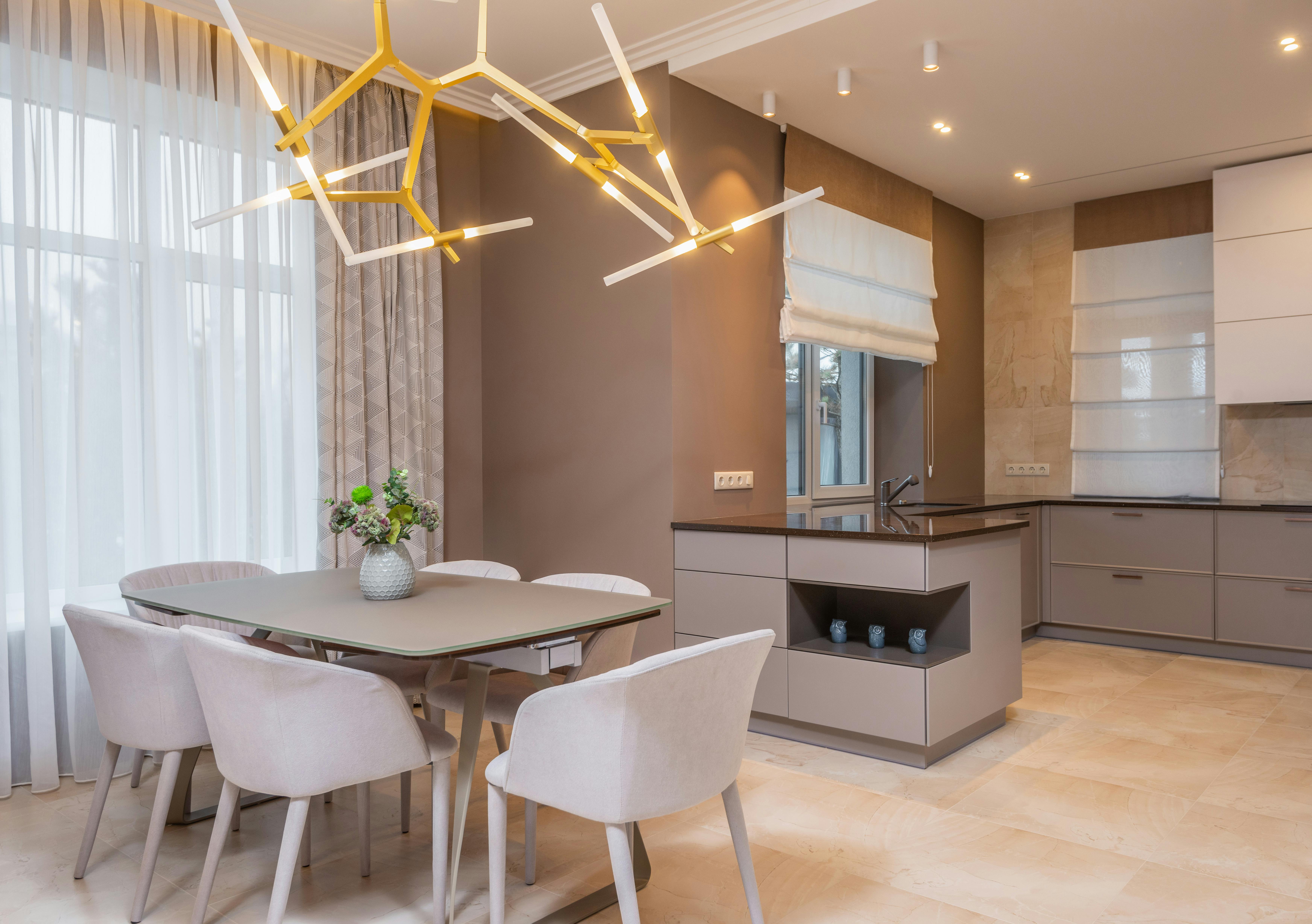 Contemporary dining area